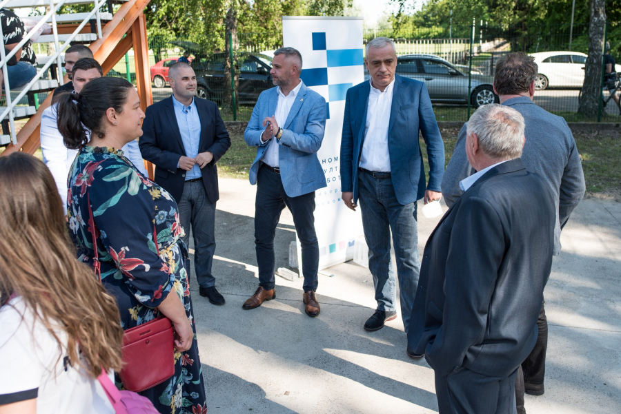 Gradonačelnik Subotice Stevan Bakić otvorio sportske dane Ekonomskog fakulteta