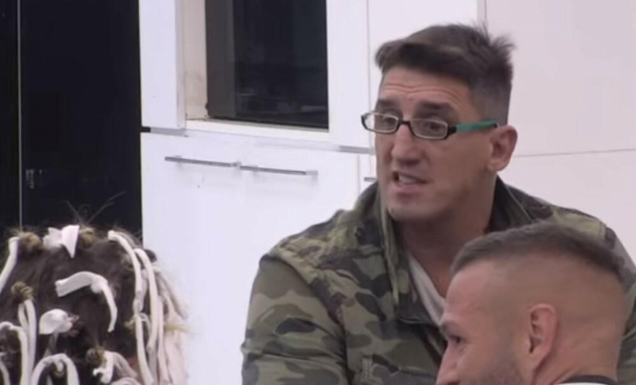 NOVI ŠOK NAPAD GOLUBOVIĆA Nakon žustre rasprave koju je imao sa Miljanom, Kristijan izgubio živce, polivao je vodom, a onda je nastao muk (FOTO)