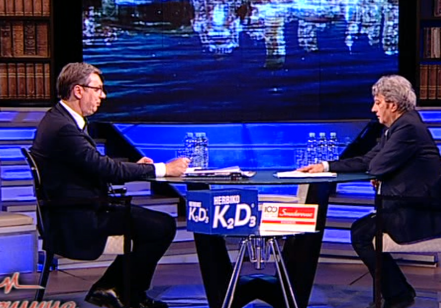 PREDSEDNIK SRBIJE U ĆIRILICI Vučić: Strane sile hoće da izvrše pritisak, ali za Srbiju nema panike oko Kosova