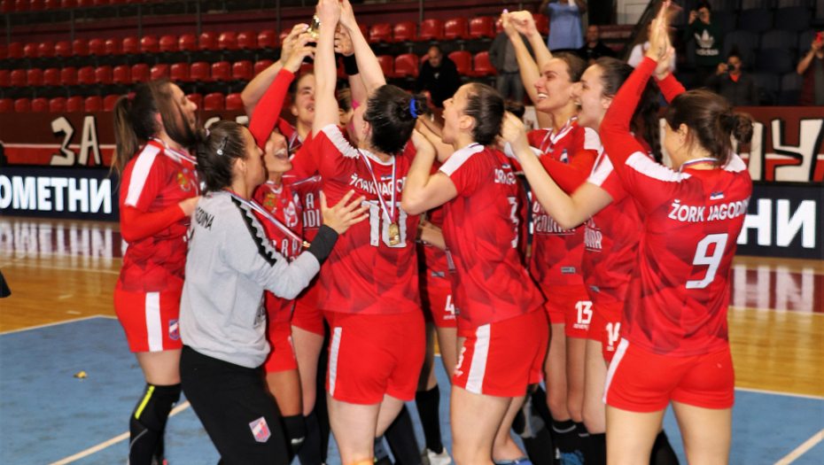 JAGODINKE ODBRANILE TROFEJ! Kragujevčanke skupo prodale kožu, poklekle posle produžetaka