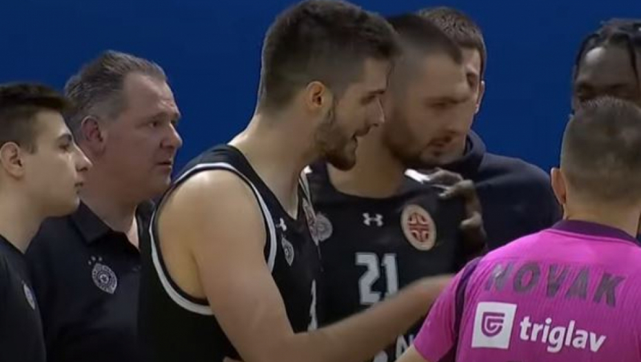 TENZIJE NA KRAJU! Haos posle utakmice Mege i Partizana, morali da razdvajaju košarkaše! (VIDEO)