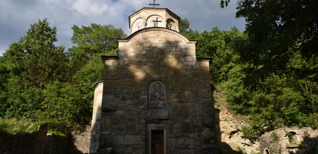 Srpski Manastir Pavlovac: Turci su ga sravnili sa zemljom, a posle 280. godina je opet obnovljen (FOTO)