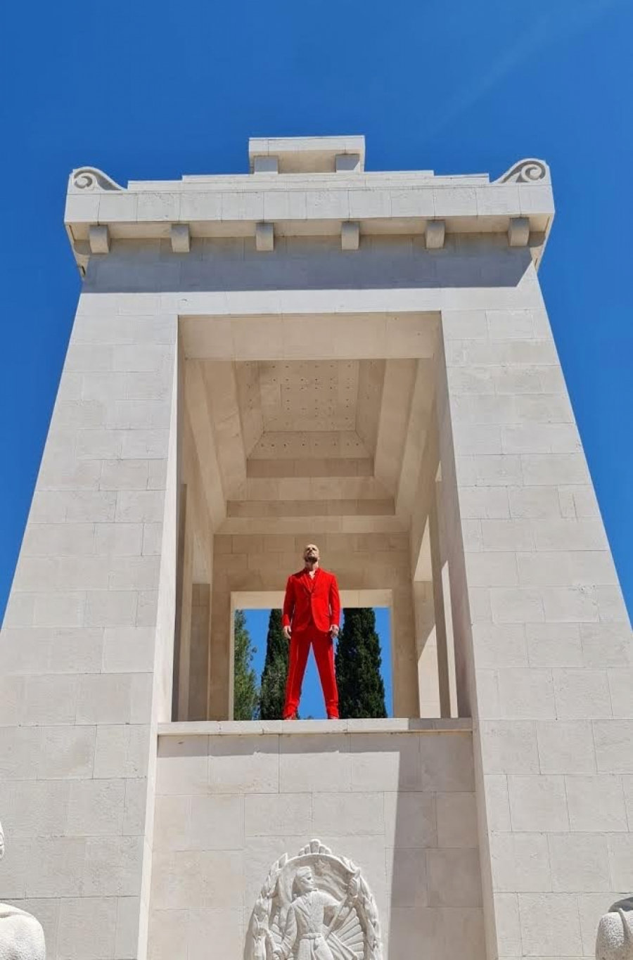 Neverovatne reakcije na novu pesmu Bobana Rajovića, pevači masovno šeruju: 