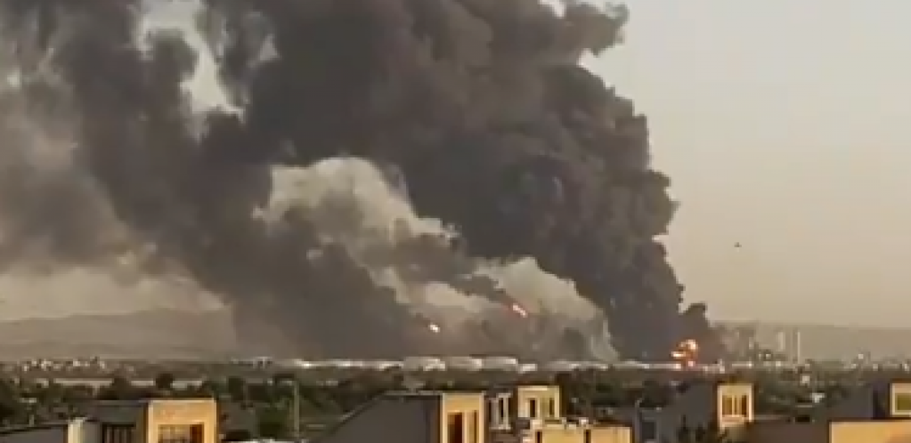 NA METI AMBASADE I DIPLOMATE Ispaljene dve rakete na "zelenu zonu" u Bagdadu!