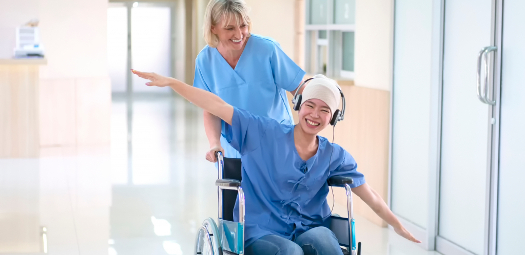 MUZIKA KAO LEK Dokazano je da značajno smanjuje bol i anksioznost pred operaciju ovog organa!