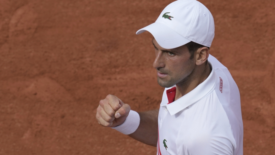NOVAK SAVLADAO URUGVAJCA! Đoković bez problema izborio treće kolo Rolan Garosa!