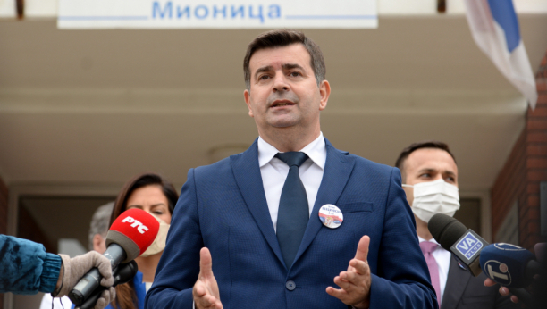 DOKTOR ĐERLEK OTKRIO DA LI SE VRAĆAJU MASKE "Kraken" je 96 odsto zarazniji od omikrona