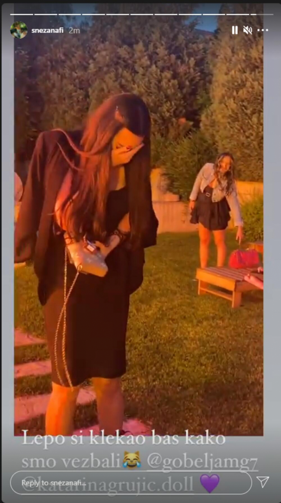 REKLA JE DA! Zasijao prsten na ruci Katarine Grujić, Gobeljić napravio spektakularno iznenađenje povodom veridbe i pevačicu oborio s nogu (FOTO/VIDEO)