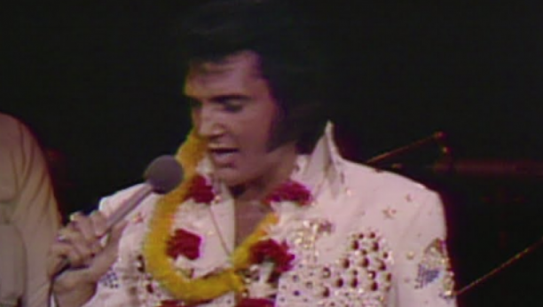 LEDI KRV U ŽILAMA! Elvis Prisli je preminuo pre 45 godina, a jezivi detalji o njegovom završetku i dalje su misterija, mnogi sumnjaju na ovo!