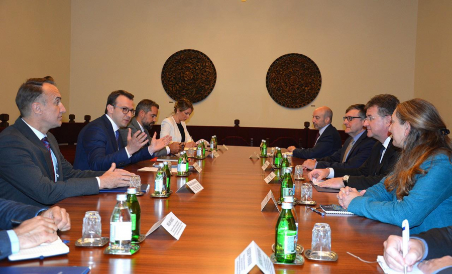 Petar Petković se sastao sa Palmerom i Lajčakom