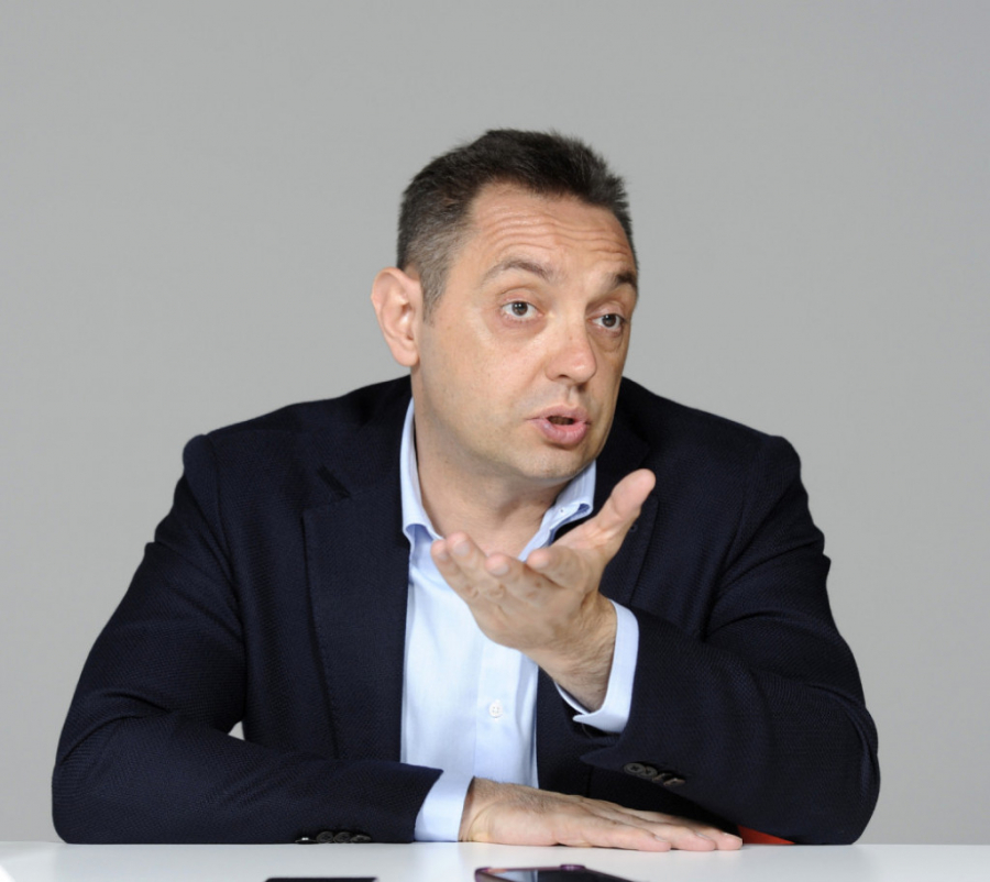 ŠIPTARSKI POLITIČARI POKUŠAVAJU DA NAM UKRADU I KOSOVSKI BOJ: Vljora umislila da je Kosovka Devojka, a Pacoli Pavle Orlović!