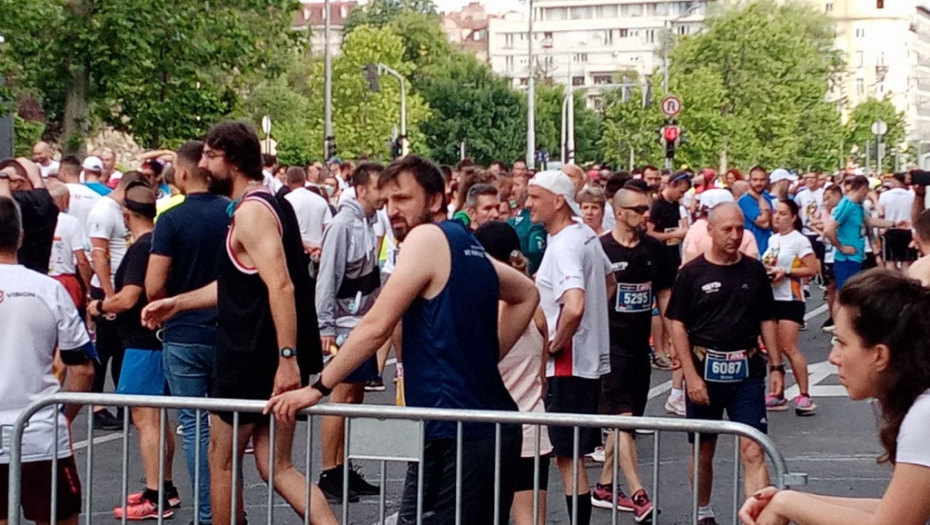 POVRATAK ŽIVOTU! Održan 34. Beogradski maraton, spektakl za pamćenje o kojem će se pričati! (FOTO/VIDEO)