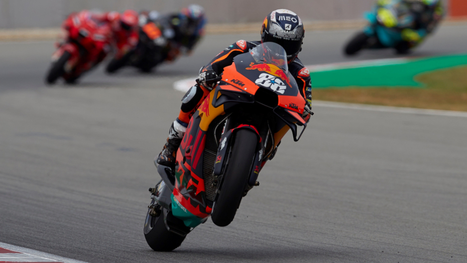 SJAJNA TRKA! Portugalac slavio u Katalunji, Kvartararo vozio golih grudi i stomaka!