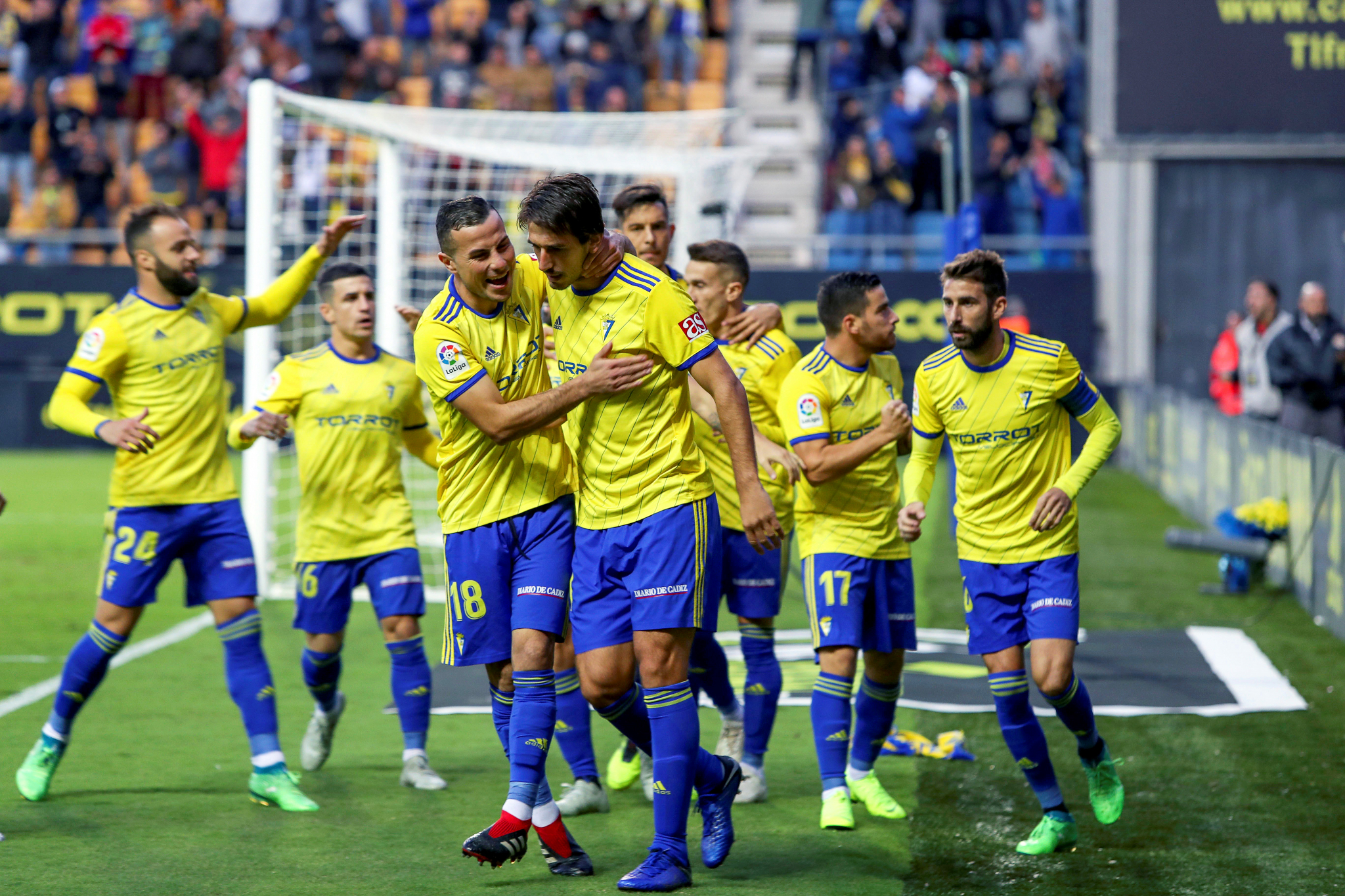 ACA LUKAS GA PREPORUČIO ZVEZDI, STIGAO U ZAMENU ZA DŽIP! Gde je nestao junak 