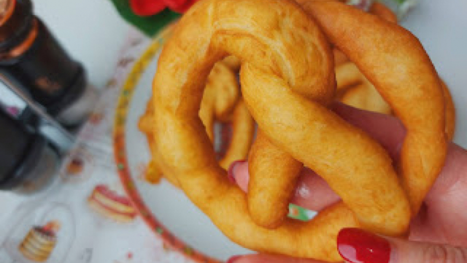 Probajte obavezno! Fantastičan recept – pereca uštipci za 10 min (VIDEO)