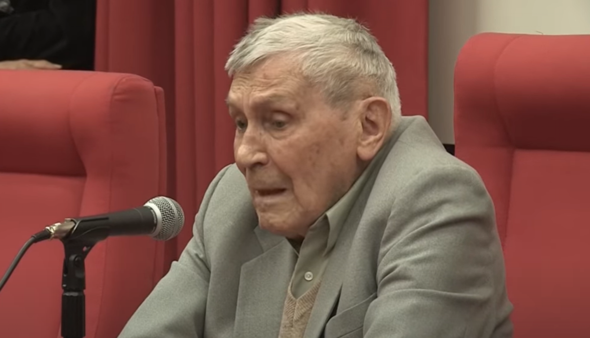 REČI KOJE SVAKI RODITELJ TREBA DA UPAMTI! Velike mudrosti Vladete Jerotića o vaspitanju dece