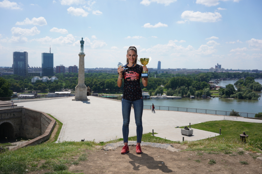 POBEDNICA BEOGRADSKOG MARATONA EKSKLUZIVNO ZA ALO! Vidimo se i sledeće godine KOD POBEDNIKA!