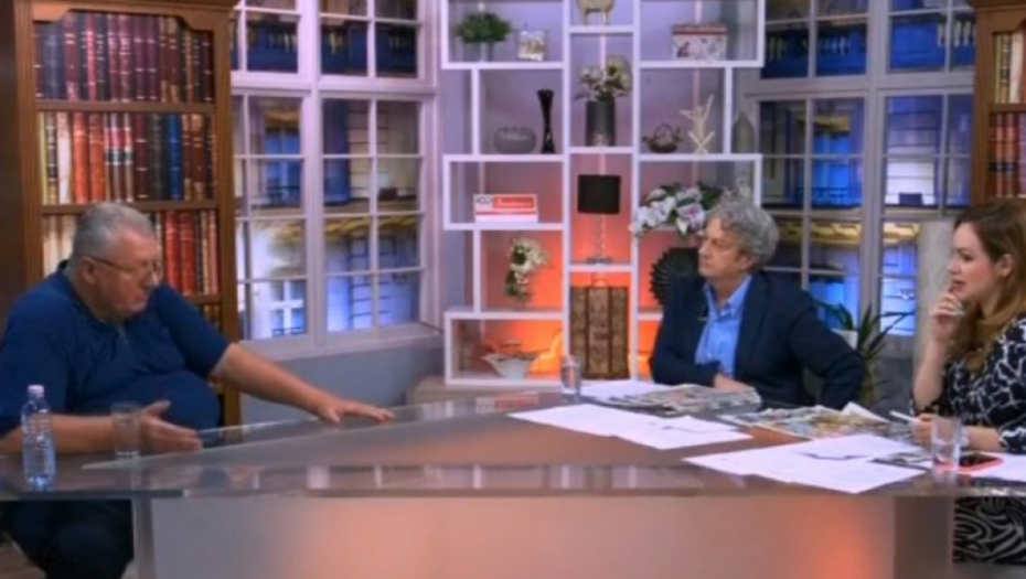 Šešeljeva rafalna paljba kod Marića u studiju, ni voditeljku Katarinu nije štedeo: To pitaj ludu ministarku!