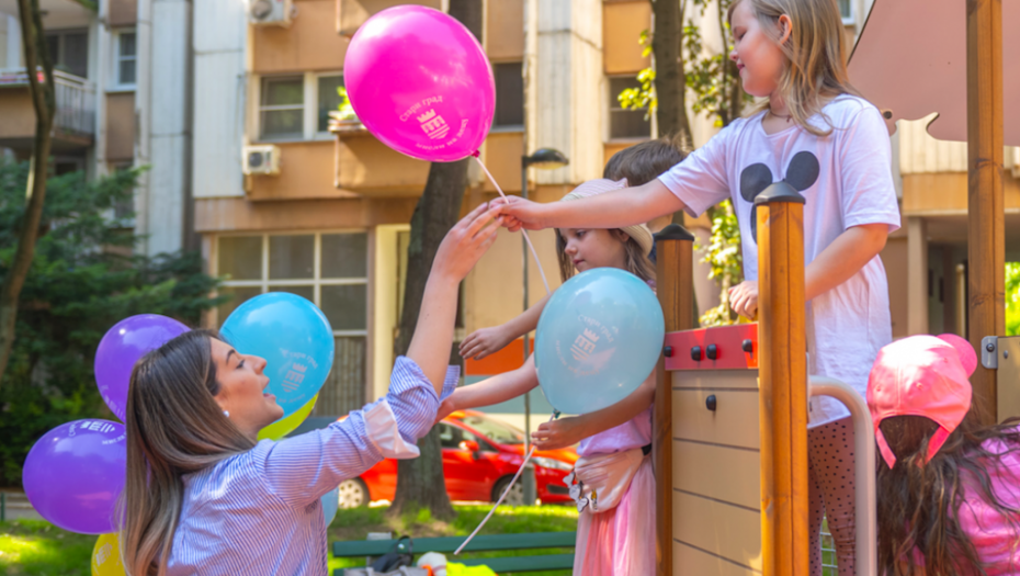 OTVORENO NOVO DEČJE IGRALIŠTE: Radost za male Dorćolce