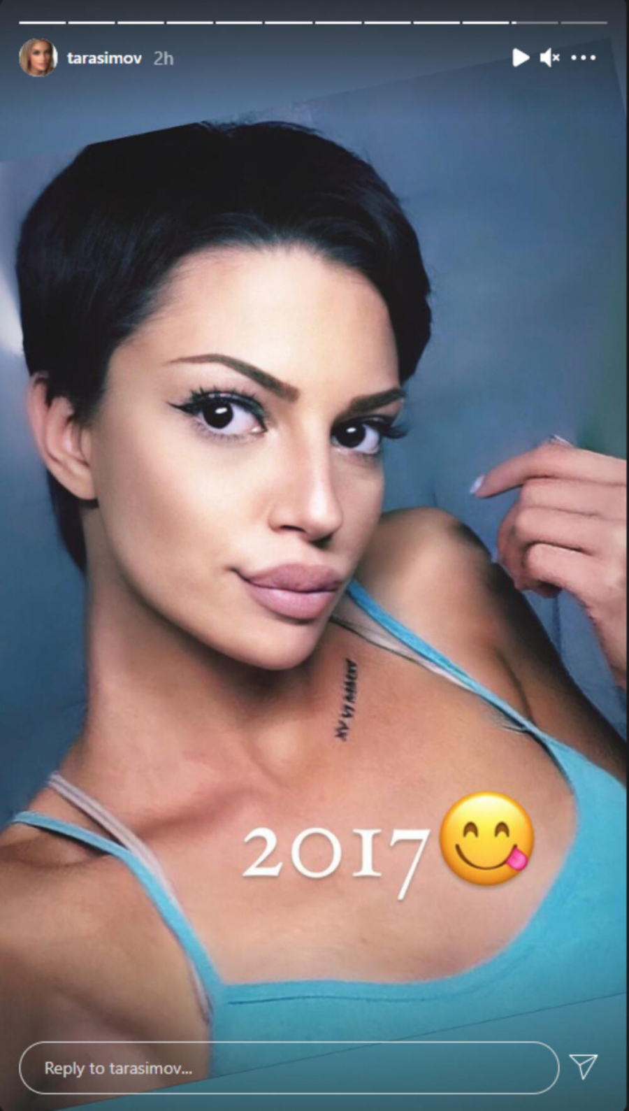 SKROZ KRATKA KOSA I TETOVAŽE Tara Simov objavila fotografiju na kojoj ima 17 godina, izgleda potpuno drugačije, a svi su ostali u čudu zbog ovog detalja na njoj (FOTO)