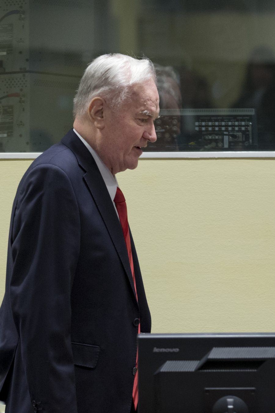 PRESUDA RATKU MLADIĆU Doživotni zatvor za generala! (VIDEO)