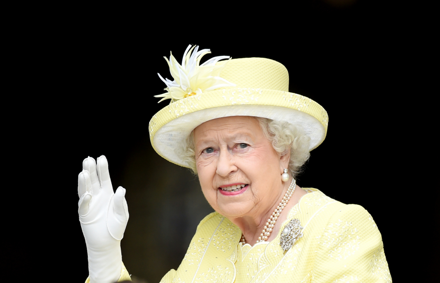 NEVIĐENI OBRT Kraljica Elizabeta pozvala princa Harija, na pomolu pomirenje veka
