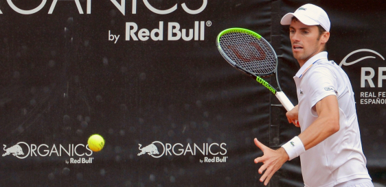 DOBAR POČETAK! Ćaćić u drugom kolu Vimbldona