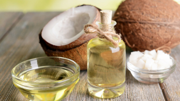 Rešite se i najupornije peruti: Probajte trik sa kokosovim uljem