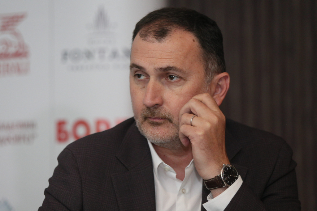 ŠAHOVSKI SAVEZ MISLI NA BUDUĆNOST! Luka Budisavljević nagrađen za veliki uspeh, zvanično počeo program pomoći mladim talentima! (FOTO, VIDEO)