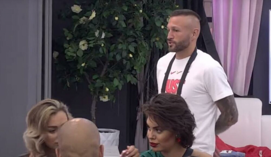 LJUDI SE ČUDE ŠTO SAM SREĆAN! Prvi put nakon razvoda i plaćanja kazne bivše ljubavnice, Ša otkrio sve o emocijama (FOTO)