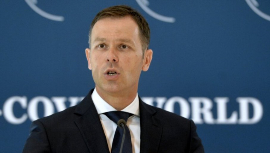 SUTRA NA RAČUNE GRAĐANA LEŽE 30.900 DINARA Uslediće nova pomoć države, a pojedine grupe čeka čak 5 uplata