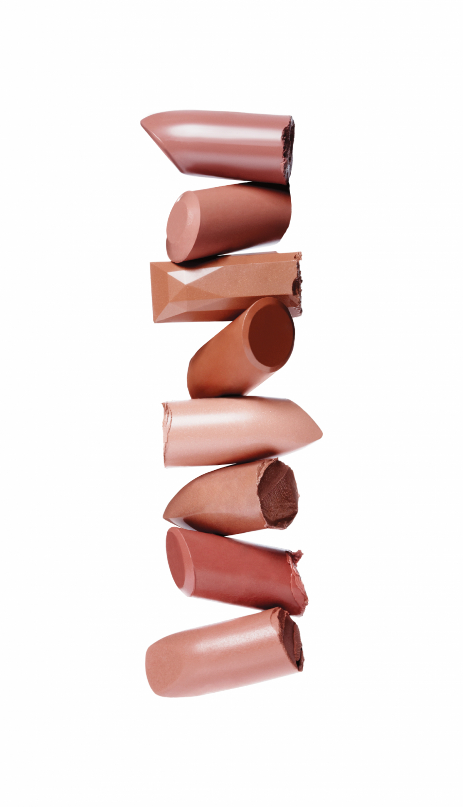 MEJKAP ZA POČETNIKE Ovih 10 proizvoda morate imati u svom neseseru sa šminkom!