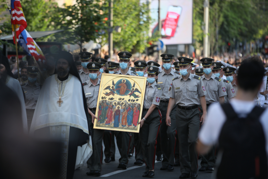 UŽIVO - SPASOVDANSKA LITIJA U BEOGRADU Patrijarh Porfirije predvodi kolonu, reka ljudi na prestoničkim ulicama
