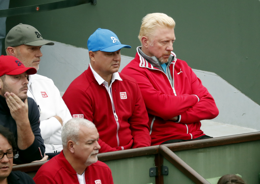 PRITISNI GA JAKO! Beker otkrio šta Novak mora da uradi da sruši Rafu!