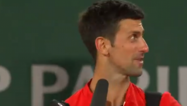 NAVIJAČ DOBACIO NOVAKU NAKON MEČA! Đoković ga čuo, a ovakav odgovor sigurno da nije očekivao! (VIDEO)