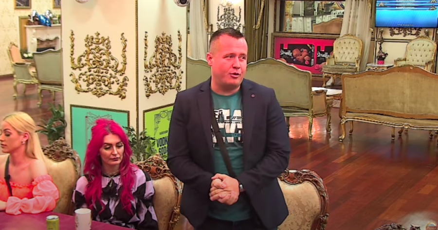 NIJE GA ŠTEDELA! Nakon njenog uključenja Marko Perović nije znao šta će sa sobom od sramote, žestoko ga isprozivala u programu uživo