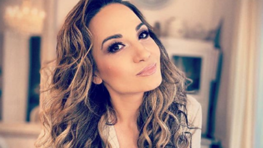 UOČI SPEKTAKLA U BEOGRADU! Jelena Tomašević za Alo! progovorila o finansijskim problemima, a i preseljenju u Rusiju sa porodicom!