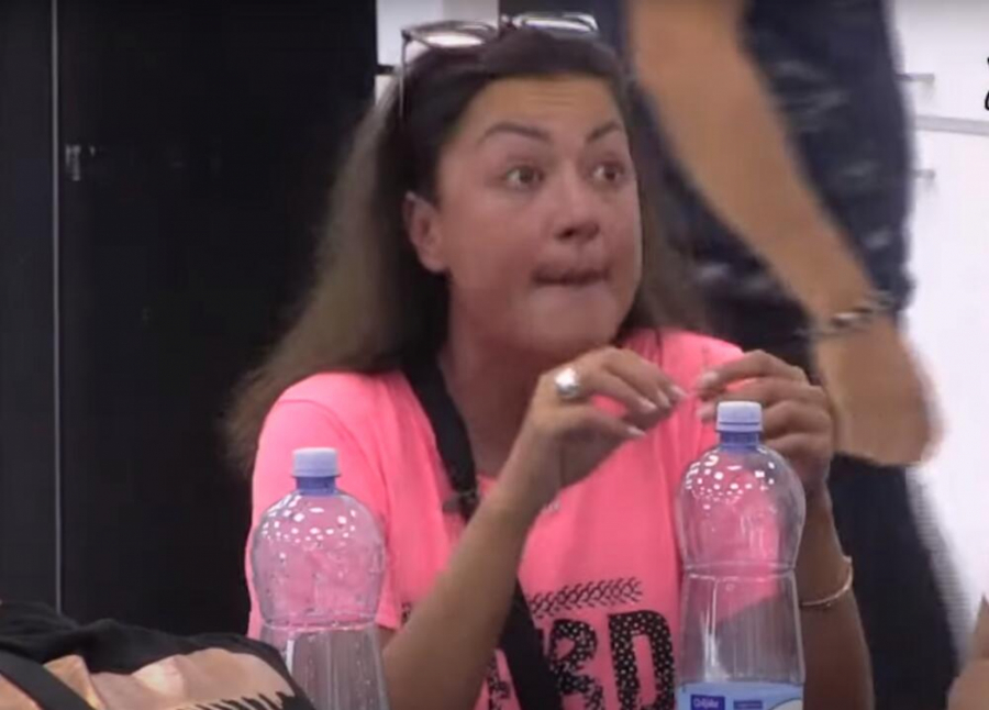 TRESE SE BELA KUĆA Sandra izvređala Ša: Ti si budala koja je dala 50.000 evra da bi se dokazala nama! On joj uzvratio još jače (FOTO)