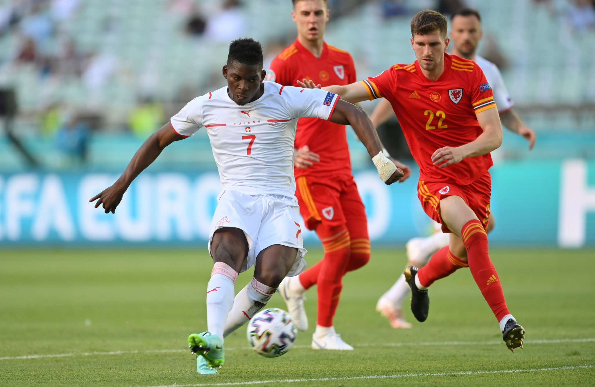 VAR PREKINUO SLAVLJE ŠVAJCARACA! Prštalo na sve strane u Bakuu, 