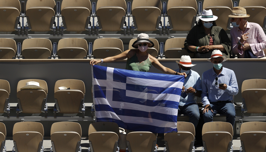 OVAJ ČOVEK JE NEUNIŠTIV Nole se vratio posle 0:2 i osvojio drugi Rolan Garos (VIDEO)