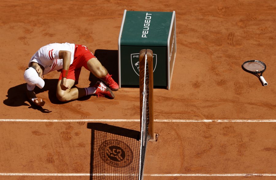 OVAJ ČOVEK JE NEUNIŠTIV Nole se vratio posle 0:2 i osvojio drugi Rolan Garos (VIDEO)