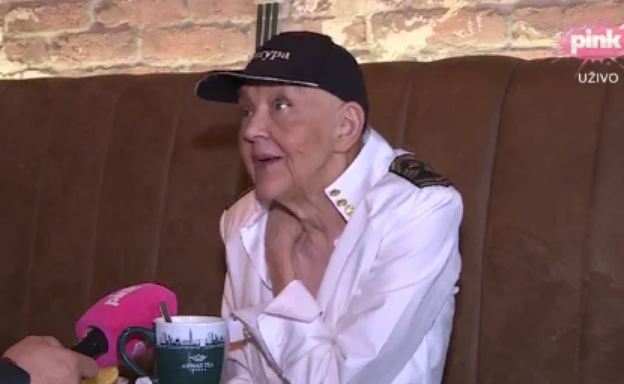 OSTALA POTPUNO BEZ KOSE Marina Tucaković prvi put viđena bez perike: 