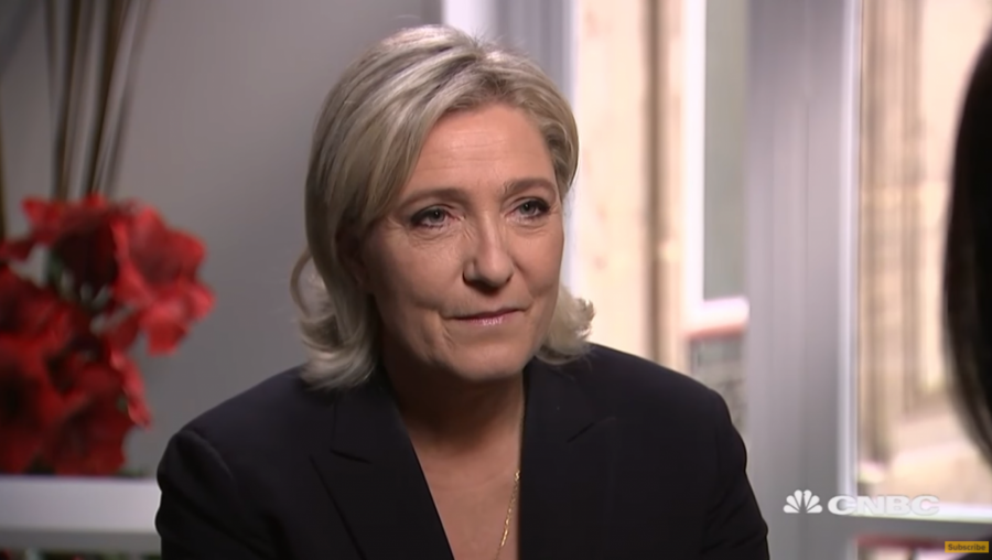 PRAVO LICE DESNICE SE VRAĆA Makron osuo paljbu po Le Penovoj usred izbornih kritika, ona uzvratila