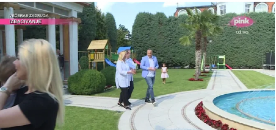 OVAKO IZGLEDA CARSTVO KARIĆA Milanka i Bogoljub pokazali luksuzni dvorac u kojem se baškare, najviše uživaju u porodičnim okupljanjima (FOTO)