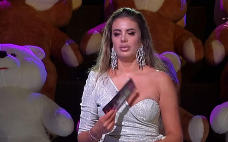 SUZA SUZU STIŽE Ona je zauvek napustila Belu kuću, a potom bez ustručavnja otkrila sve tajne zadrugara: Ša je postao predmet sprdnje! (FOTO)