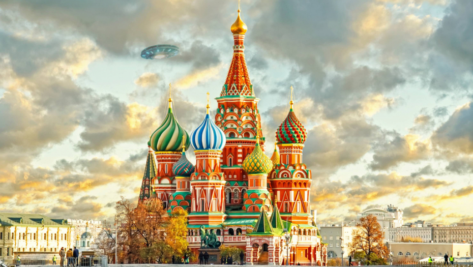 DA LI JE OVO KOSMIČKI POZIV NA BUĐENJE? NLO-i crnog tetraedra iznad Kremlja i Pentagona!