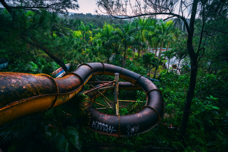 Napušteni vijetnamski vodeni park i dan danas je jeziv turistički magnet! (FOTO)