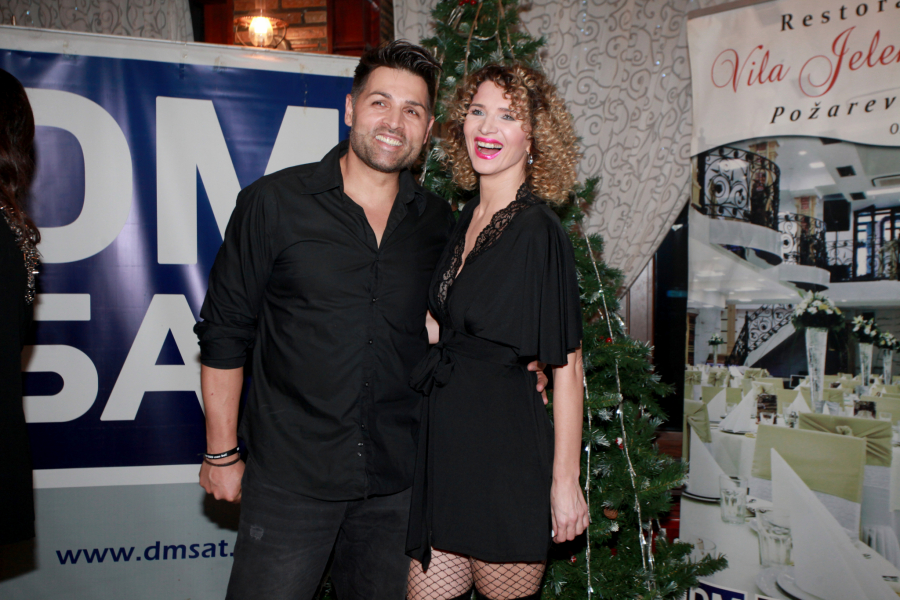 SANI I NATALIJA OTVARAJU SAJT ZA ODRASLE, FANOVI U ŠOKU?! Smatraju da golotinja može da se unovči više od pevanja!