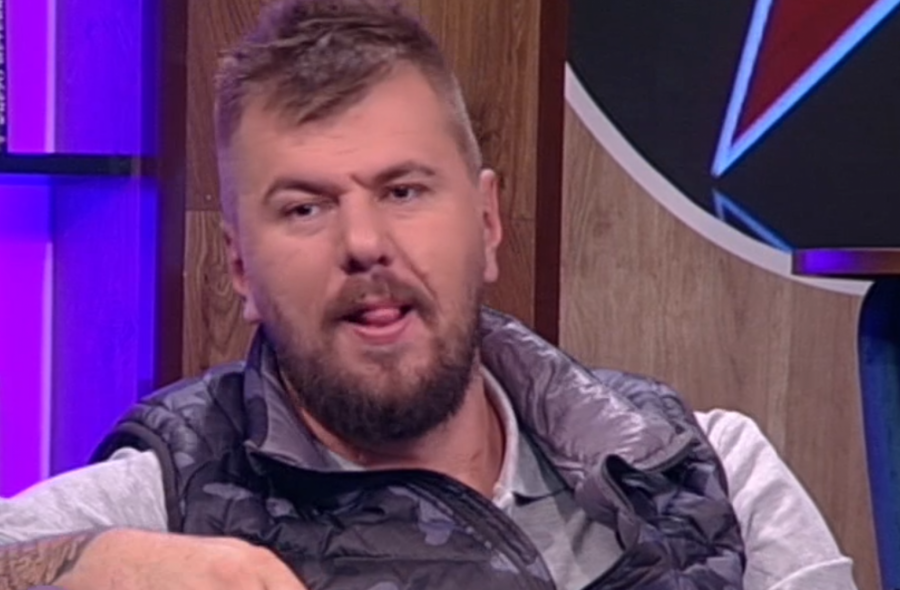 JANJUŠEVA ŽENA PROCVETALA POSLE NJEGA, ENA UHVAĆENA U IZAZOVNOM IZDANJU USRED NOĆI Supruga zadrugara sada ovako izgleda!