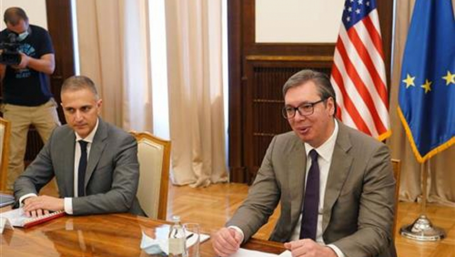 Predsednik Vučić odlikovao generala Stajversa iz Nacionalne garde Ohaja